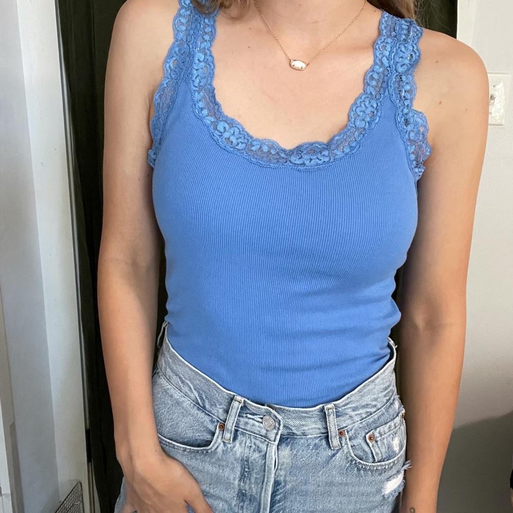 ADORABLE blue lacey tank top!